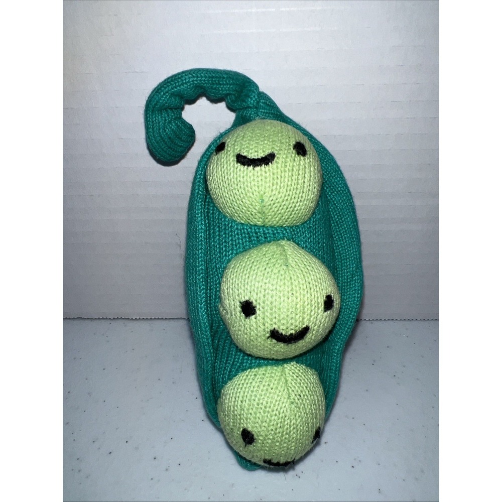 Gymboree Peas In A Pod Knit Baby Rattle Lovey Toy 2016 Plush Stuffed Toy 6"